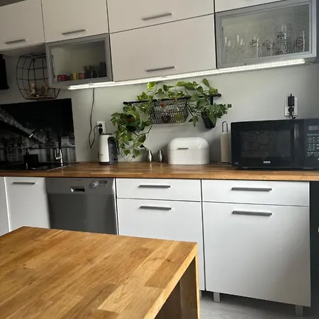 アパート Torpedownia